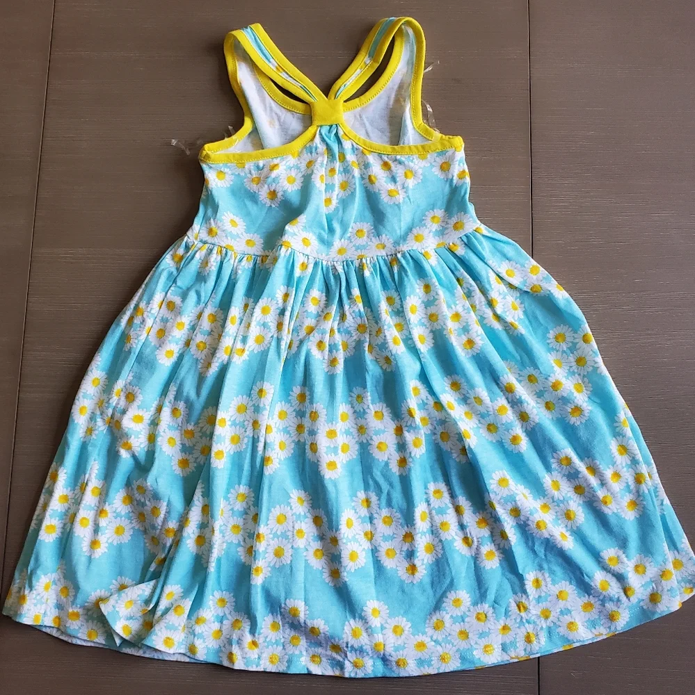 New Girls flower dress, size 7